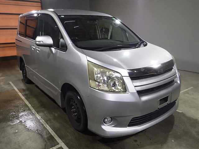 2007 TOYOTA NOAH ZRR75-0002664