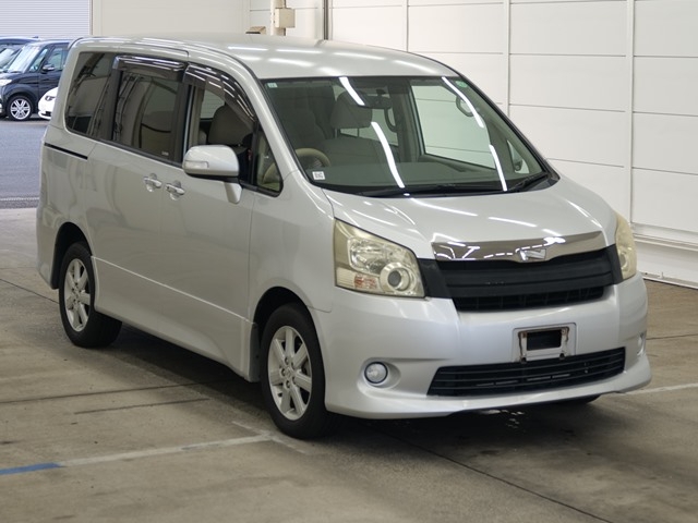 2008 TOYOTA NOAH ZRR75-0031586