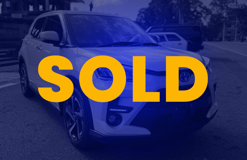 Toyota Raize Hybrid white 2025