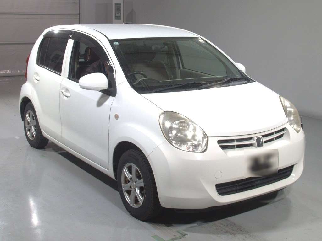 2011 TOYOTA PASSO KGC30-0009675