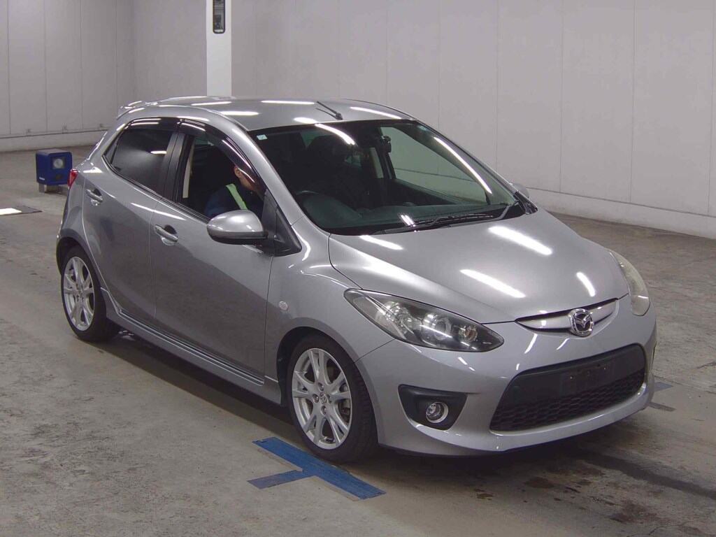 2011 MAZDA DEMIO DE5FS-351045