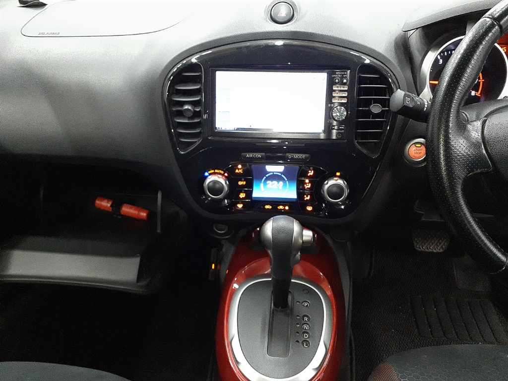2012 NISSAN JUKE YF15-052648
