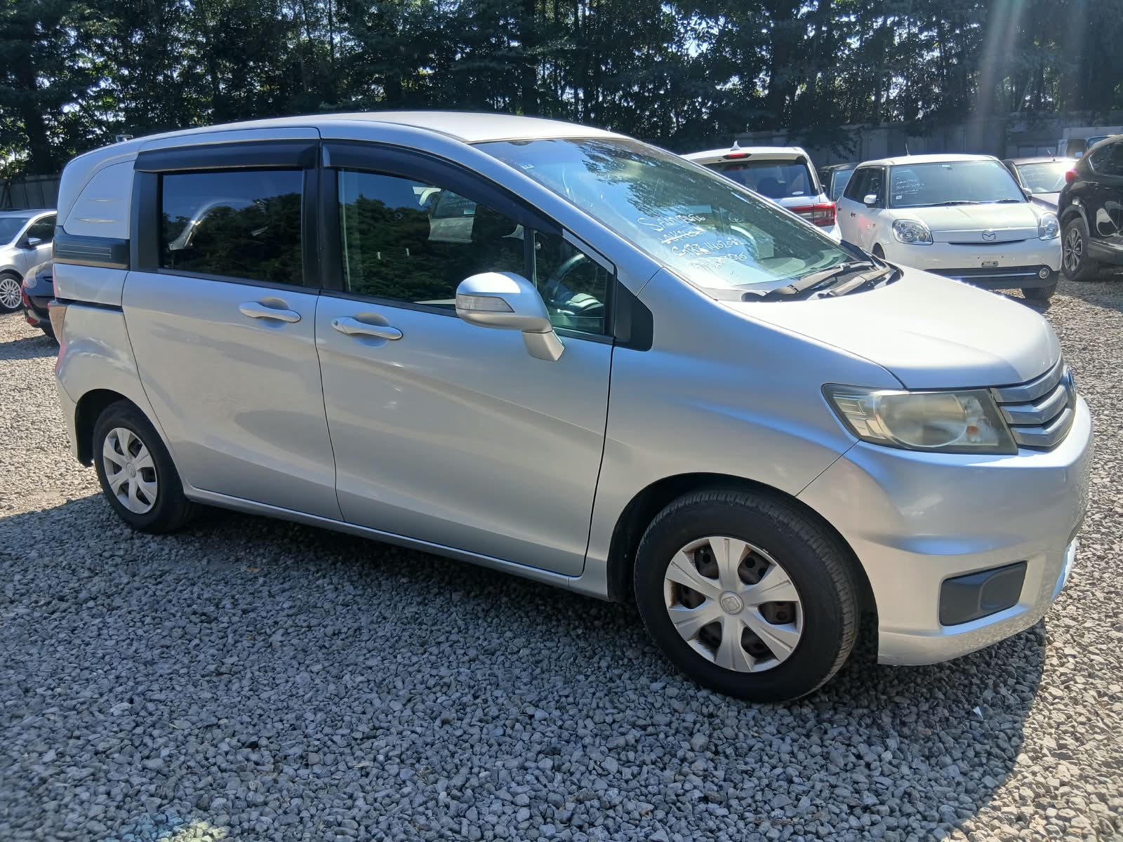 2011 HONDA FREED SPIKE GB3-1402012