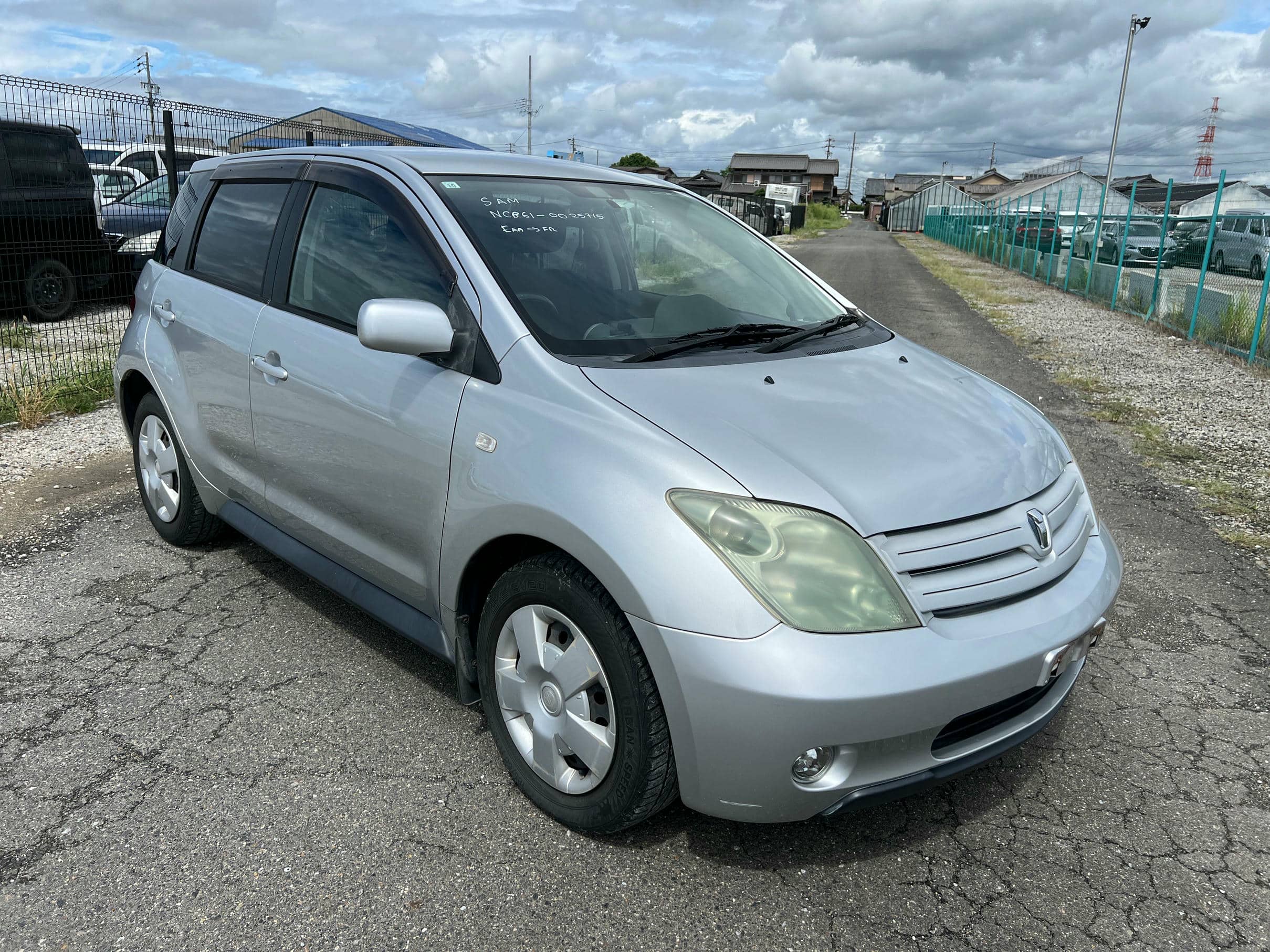 2002 TOYOTA IST NCP61-0025715