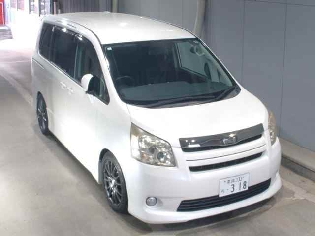 2007 TOYOTA NOAH ZRR70-0034657