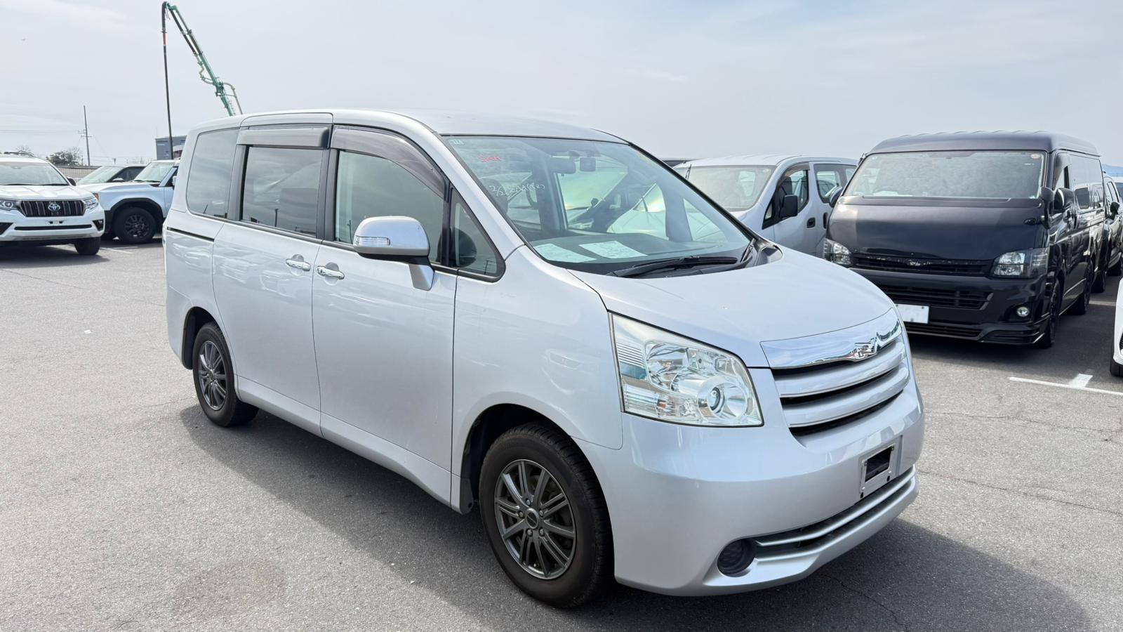 2009 TOYOTA NOAH ZRR70-0245418
