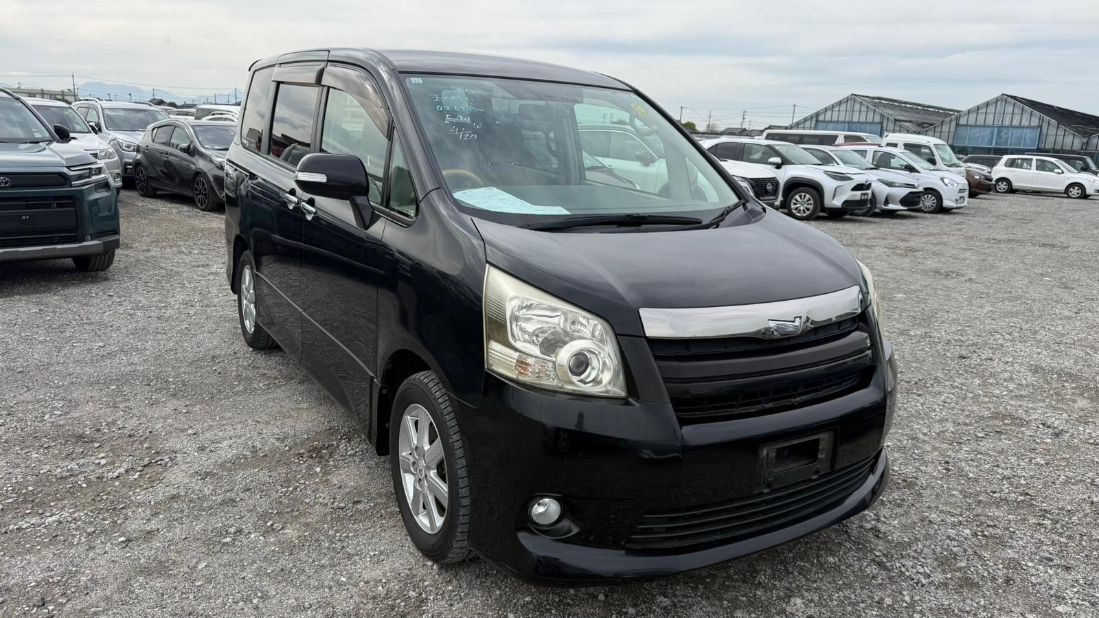 2009 TOYOTA NOAH ZRR70-0263800