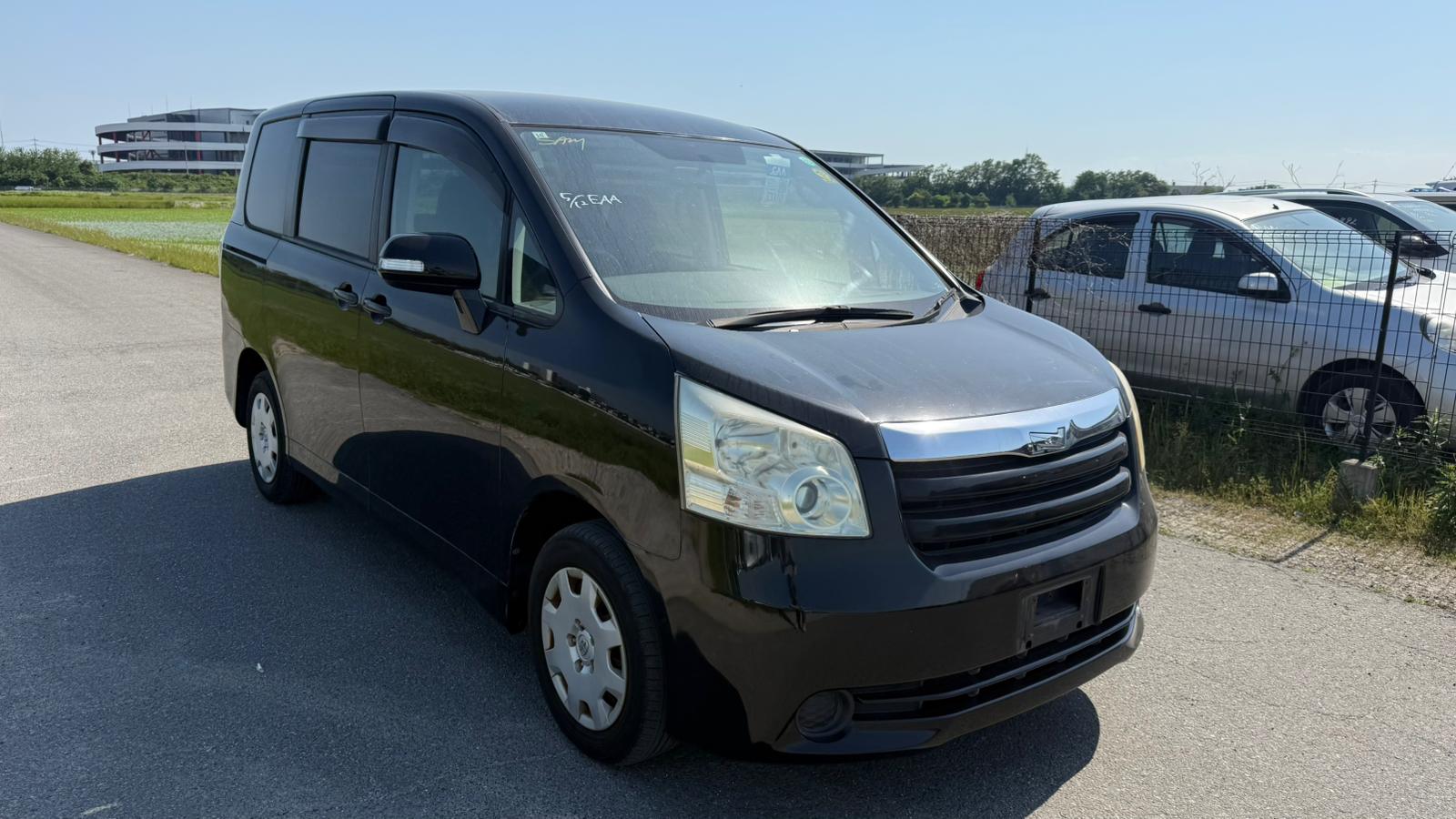2007 TOYOTA NOAH ZRR70-0043850