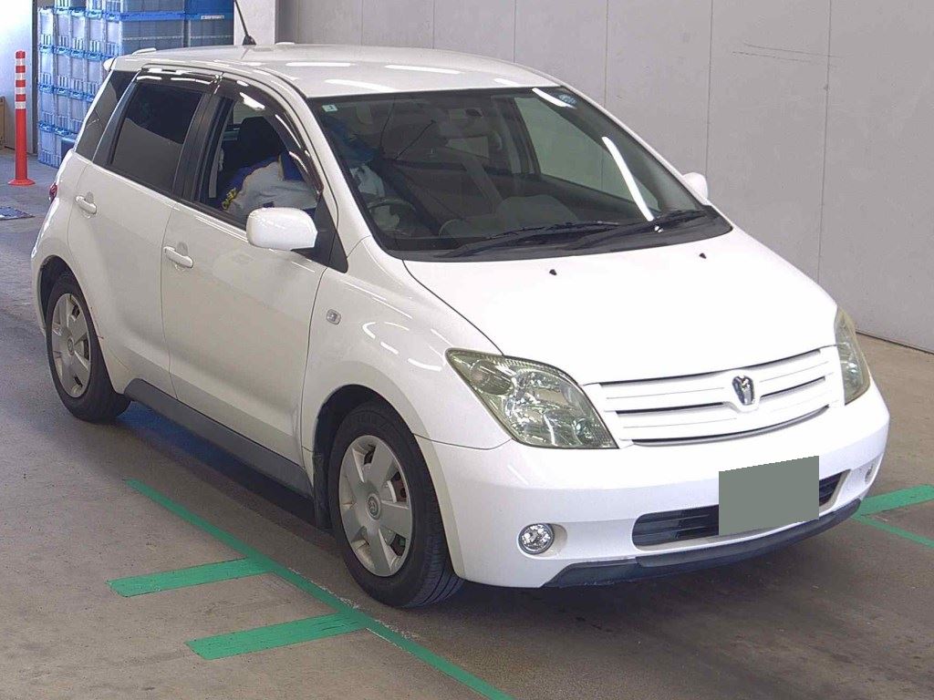 2005 TOYOTA IST NCP61-0111319