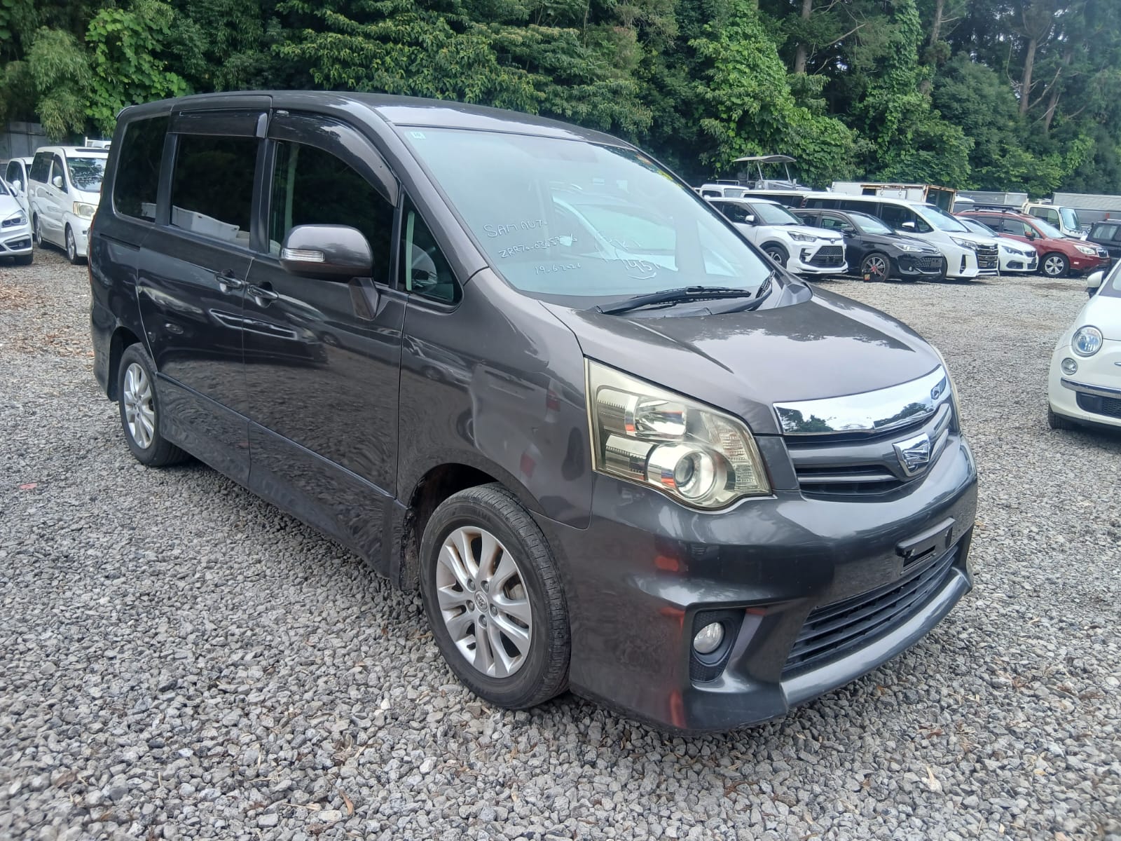 2010 TOYOTA NOAH ZRR70-0365336
