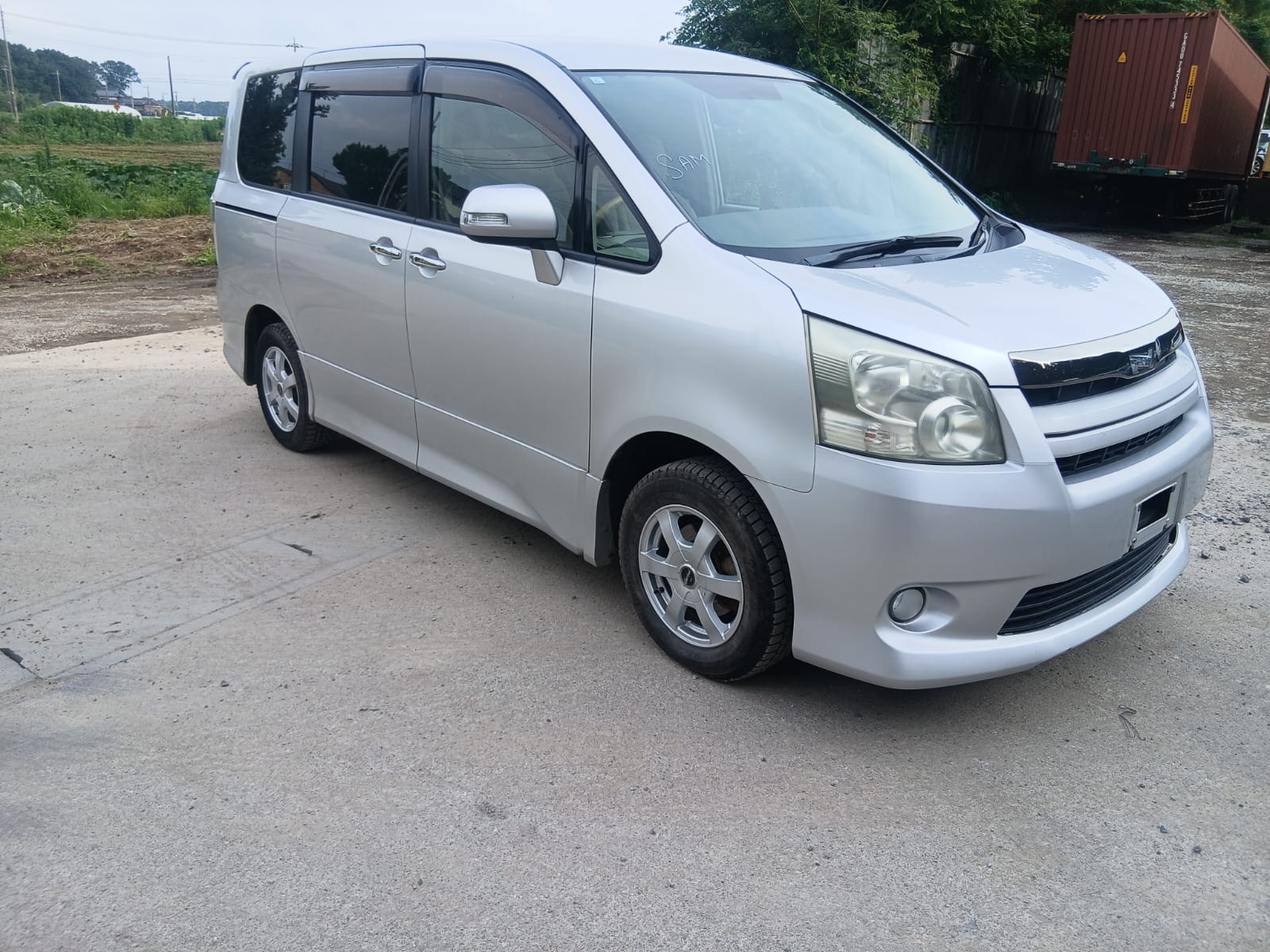 2009 TOYOTA NOAH ZRR70-0211420