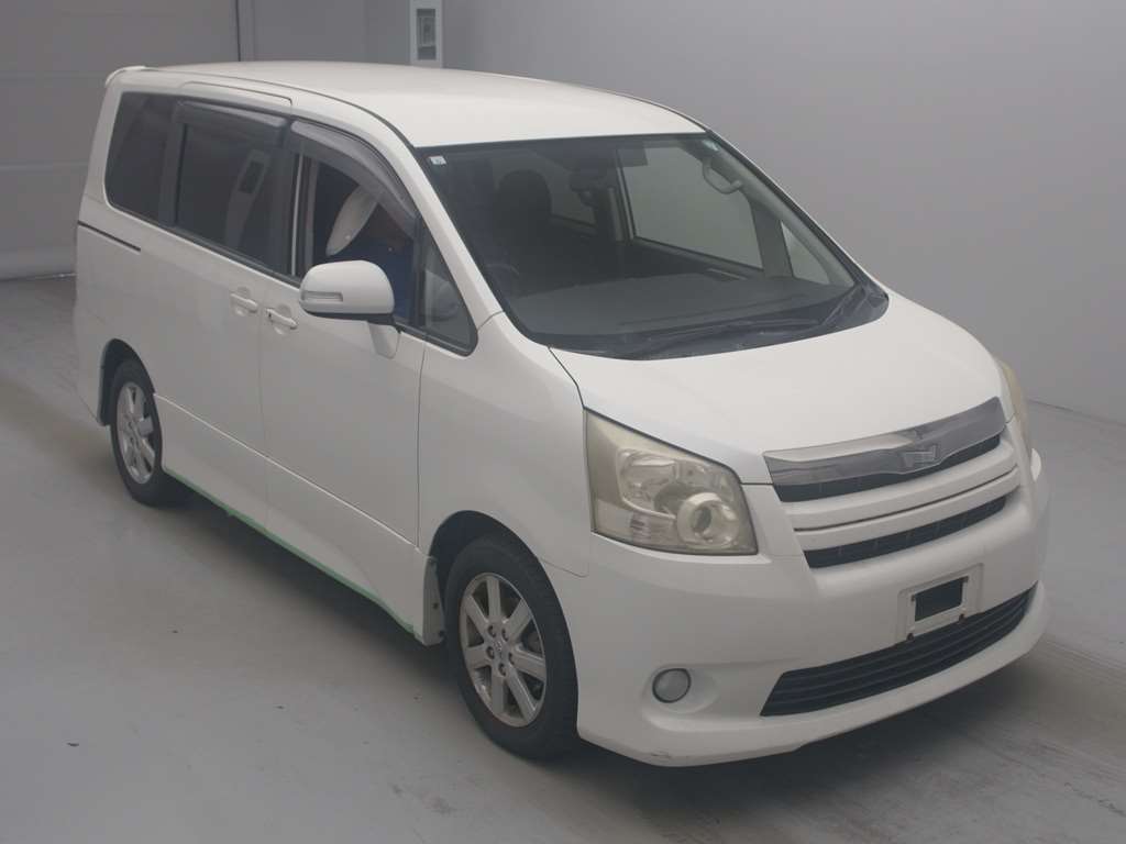 2009 TOYOTA NOAH ZRR70-0215790