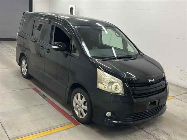 2009 TOYOTA NOAH ZRR70-0272193