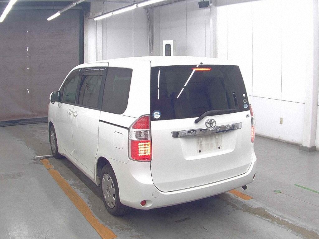 2007 TOYOTA NOAH ZRR70-0037796
