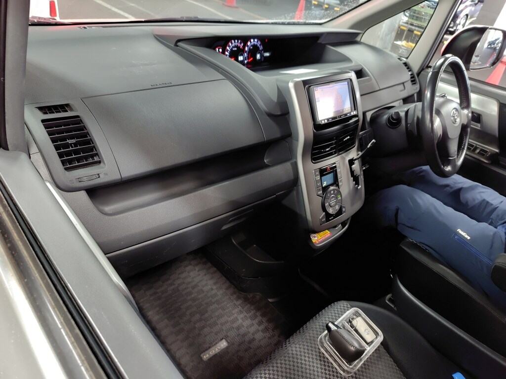 2009 TOYOTA NOAH ZRR70-0187416