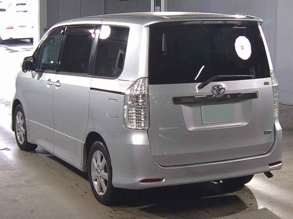 2009 TOYOTA NOAH ZRR70-0187416