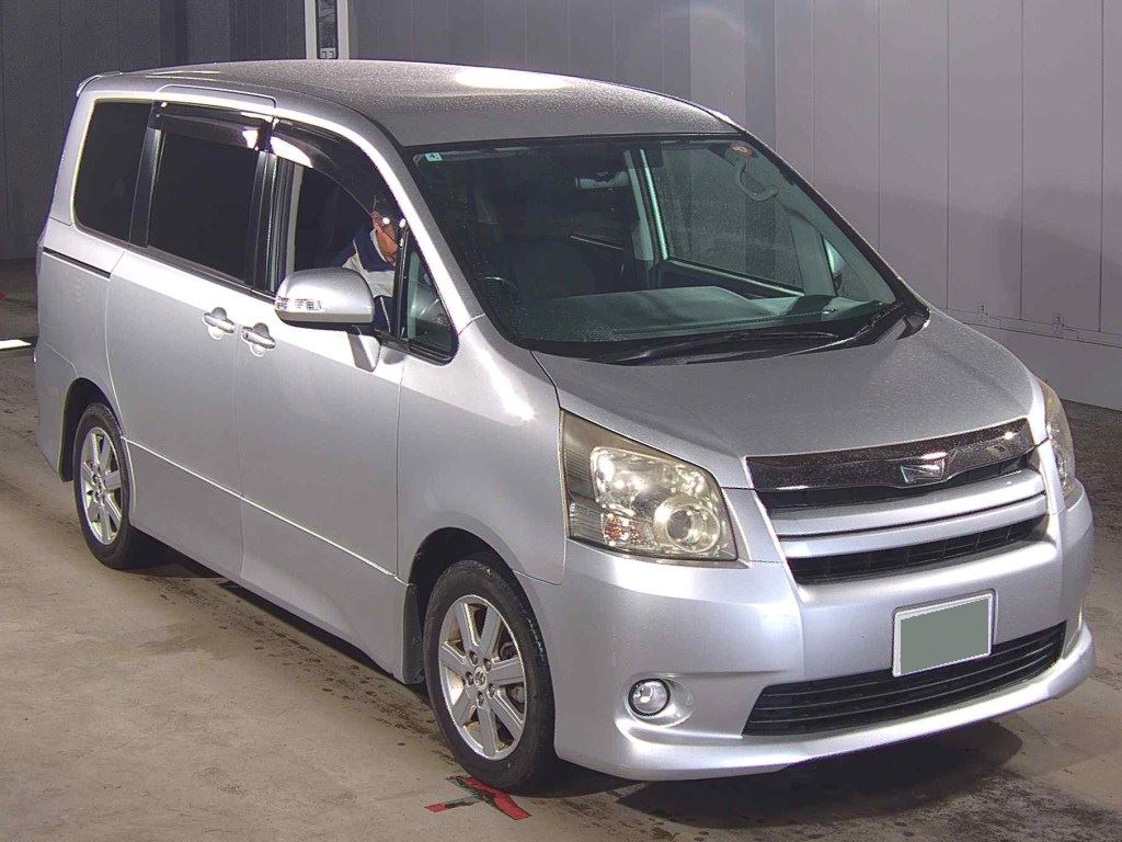 2009 TOYOTA NOAH ZRR70-0187416