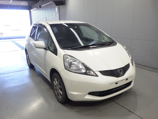 2010 HONDA FIT GE6-3000700