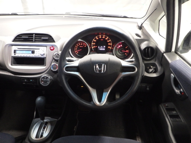 2010 HONDA FIT GE6-3000700