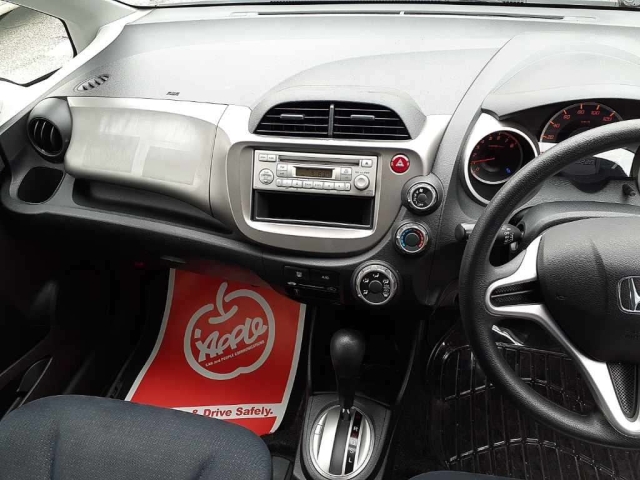 2010 HONDA FIT GE6-1390582