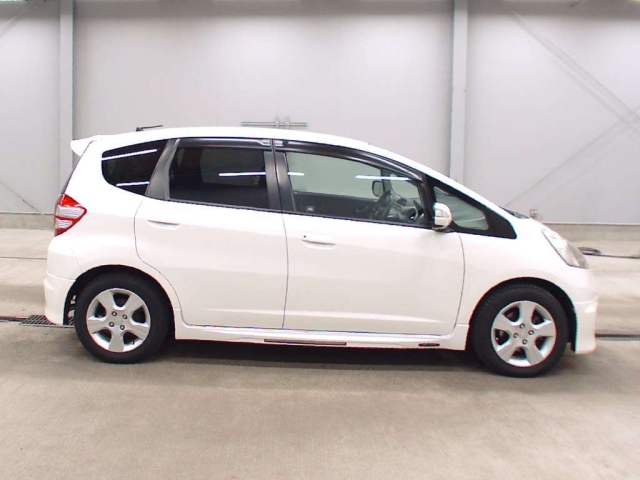 2010 HONDA FIT GE6-1374068