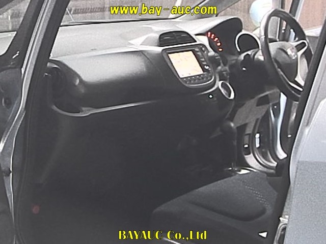 2009 HONDA FIT GE6-1304064