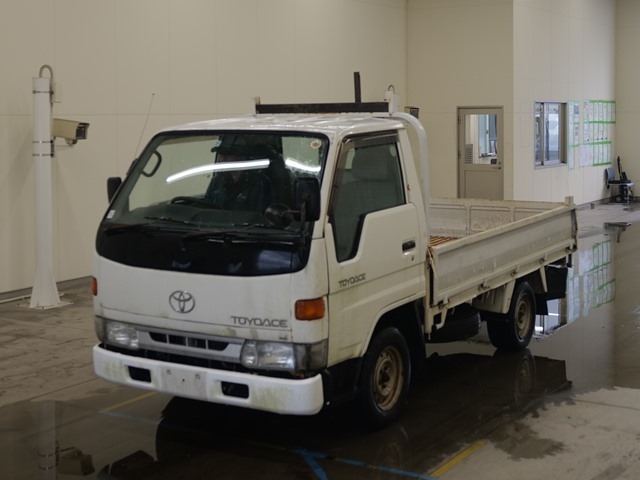 2001 TOYOTA TOYOACE YY101-0009753