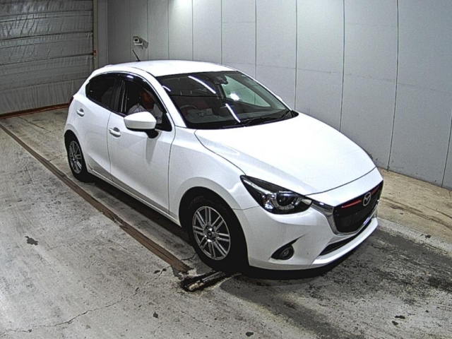 2015 MAZDA DEMIO DJ5FS-138047