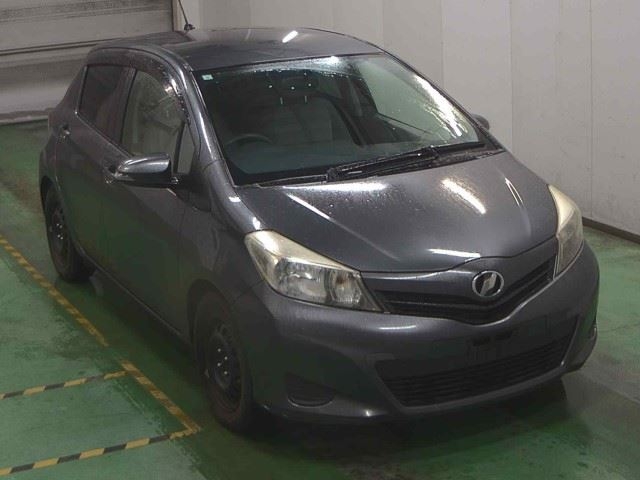 2011 TOYOTA VITZ NSP130-0003325
