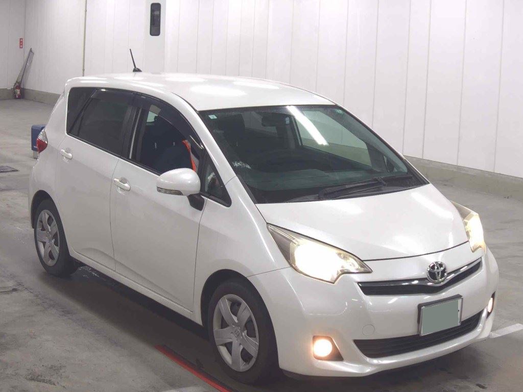 2011 TOYOTA RACTIS NCP120-2013906