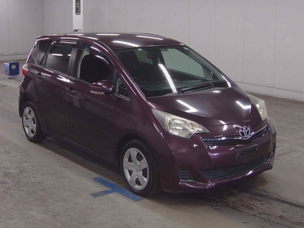 2011 TOYOTA RACTIS NCP120-2023466