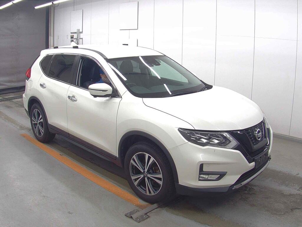 2018 NISSAN X-TRAIL T32-050944