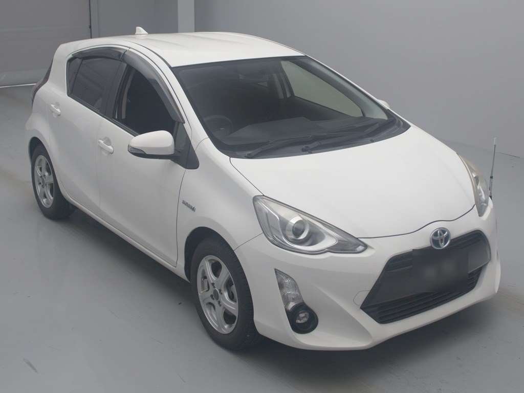 2016 TOYOTA AQUA NHP10-2584195