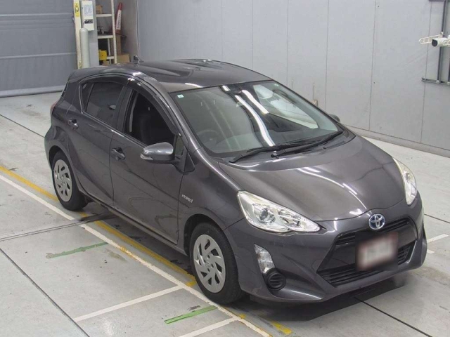 2017 TOYOTA AQUA NHP10-6567682