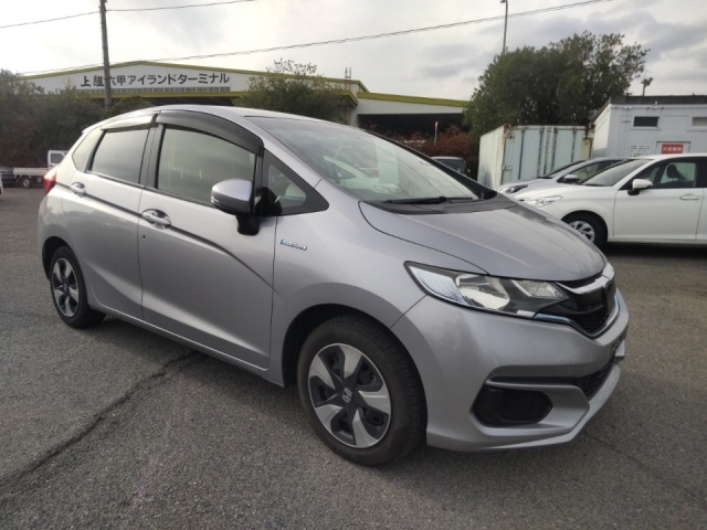 2017 HONDA FIT GP5-3402006