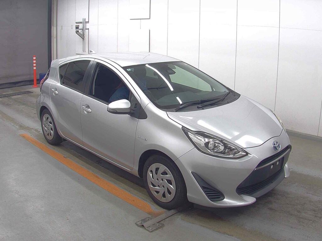 2017 TOYOTA AQUA NHP10-6673579