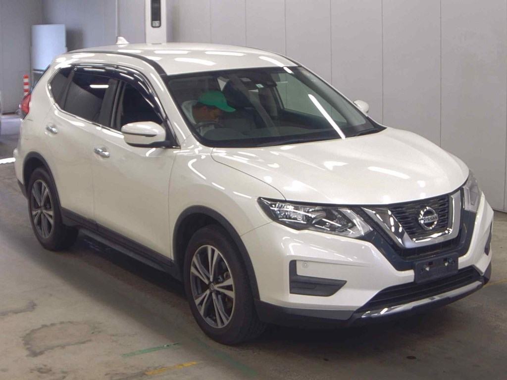 2017 NISSAN X-TRAIL NT32-581653