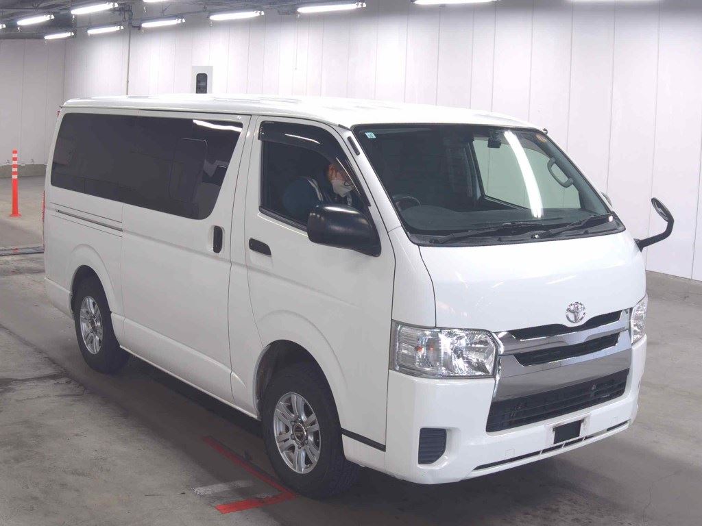 2016 TOYOTA REGIUS ACE KDH206-8109777