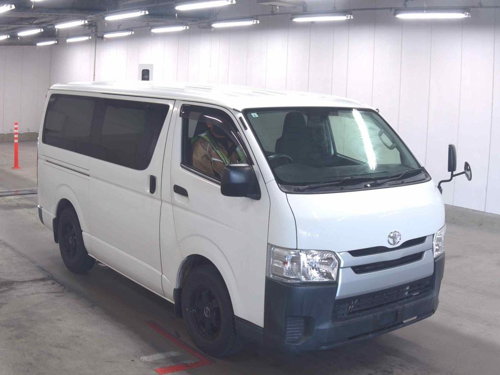 2017 TOYOTA HIACE VAN TRH200-0255268