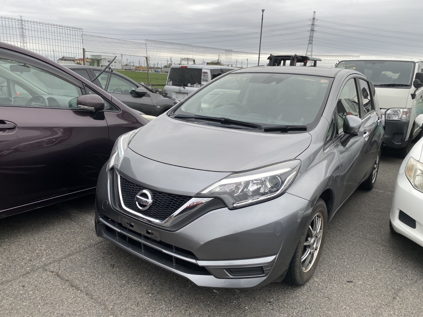 2017 NISSAN NOTE E12-547520