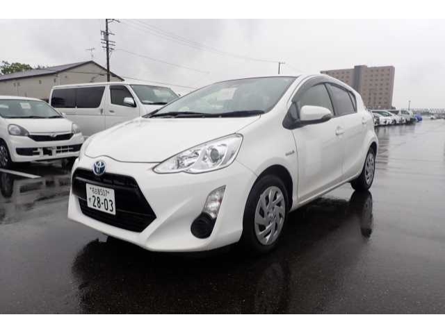 2017 TOYOTA AQUA NHP10-6611***