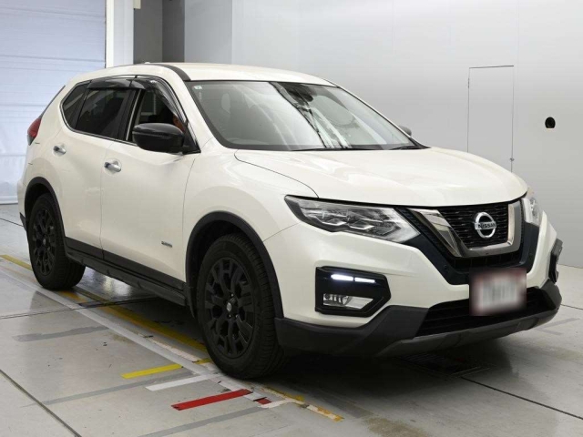 2017 NISSAN X-TRAIL HNT32-162557