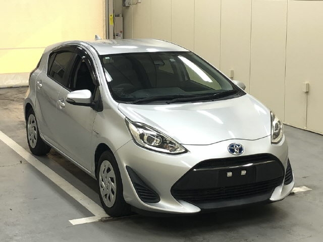 2018 TOYOTA AQUA NHP10-2597663