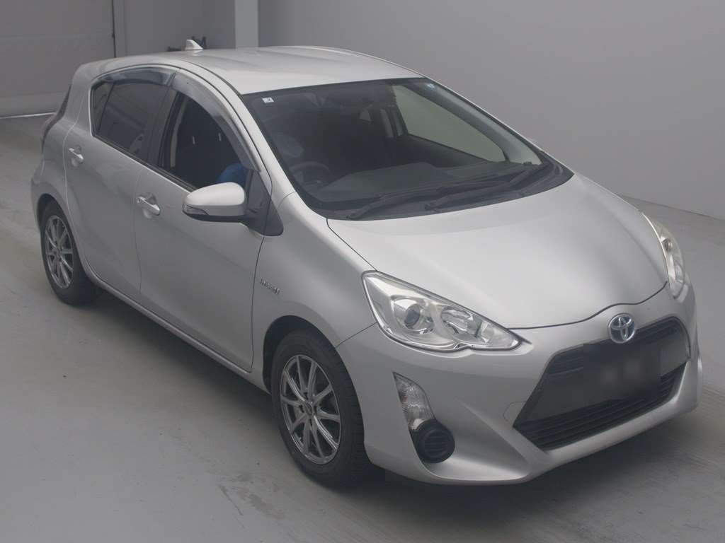 2017 TOYOTA AQUA NHP10-6588355