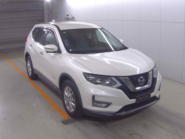 2017 NISSAN X-TRAIL HNT32-163229