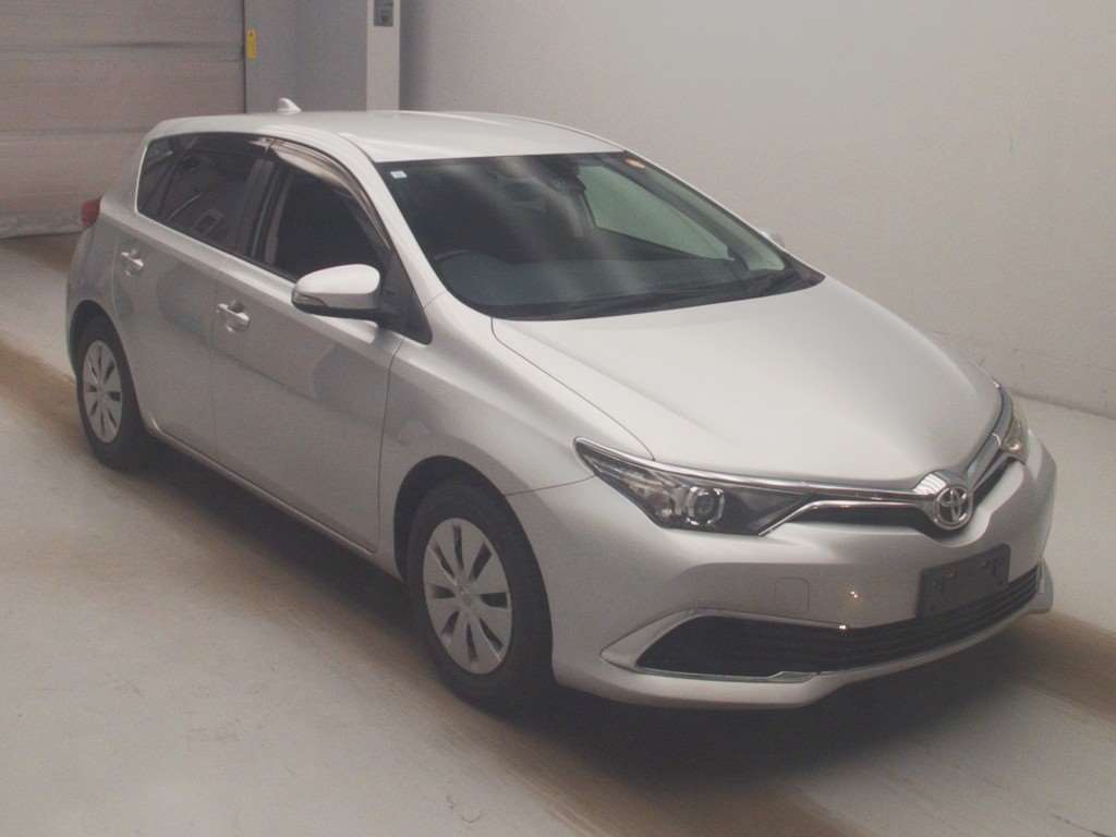 2017 TOYOTA AURIS NZE181-6026953