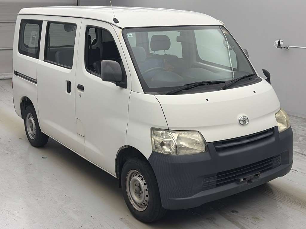 2017 TOYOTA TOWNACE VAN S402M-0069462