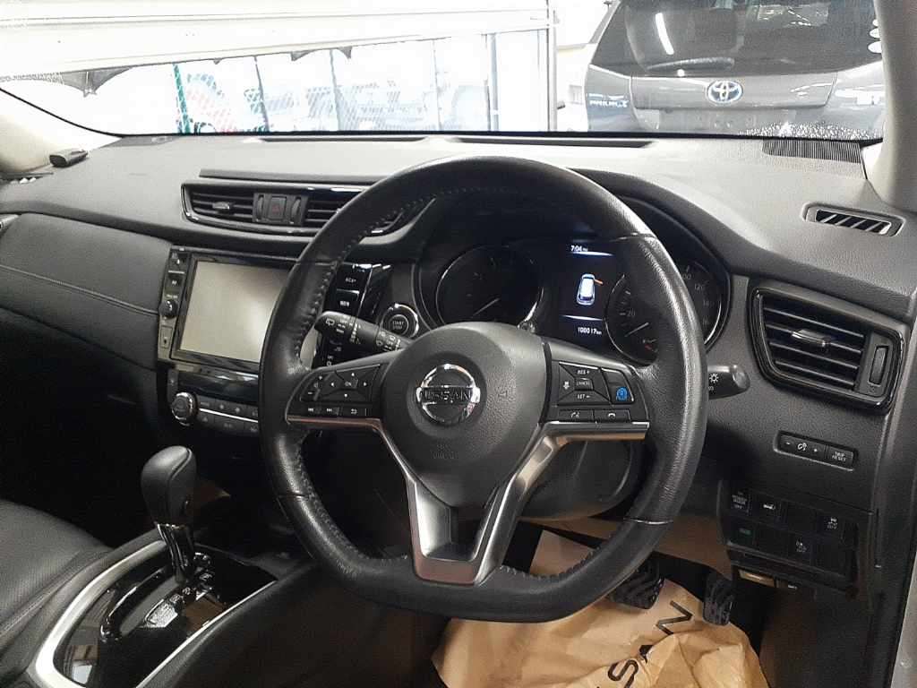 2017 NISSAN X-TRAIL HNT32-160347