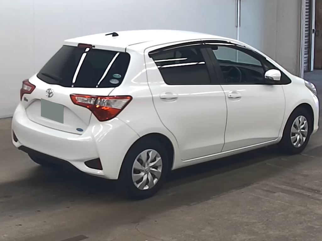 2017 TOYOTA VITZ NSP130-2266053