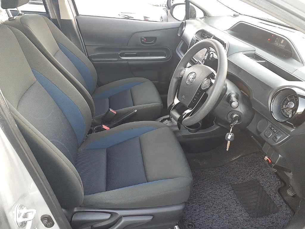 2017 TOYOTA AQUA NHP10-6656230